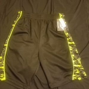 Boys Shorts NWT Size L